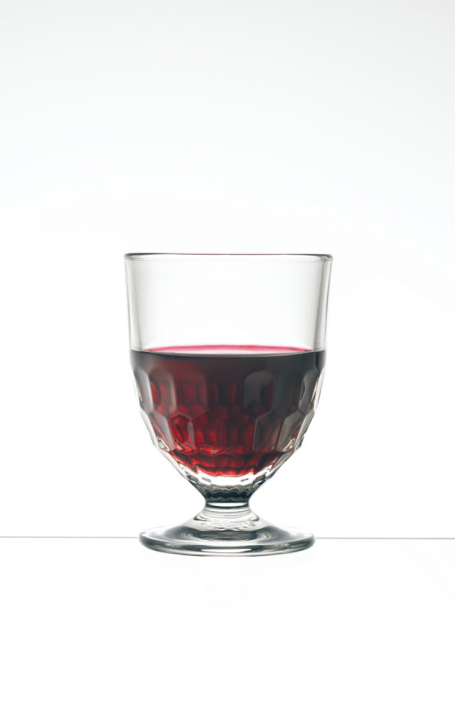 Verre à pied verre pressé 23,7 cl Artois La Rochere