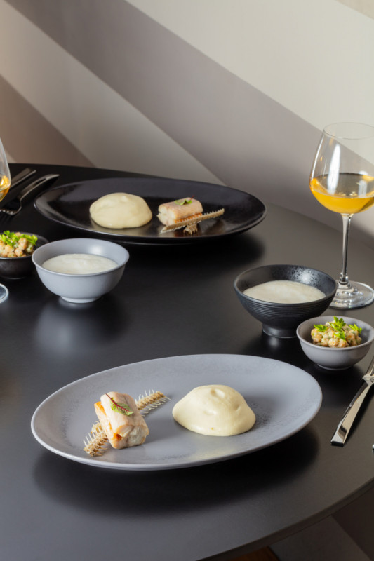 Assiette plate carré gris porcelaine vitrifiée 11x11 cm Shale Rak
