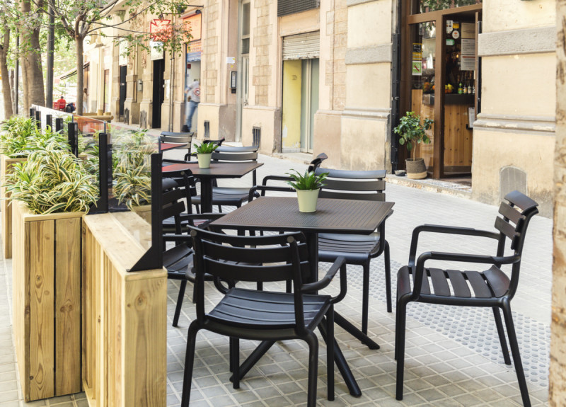 Table de terrasse carré noir 74x60x60 cm Kys