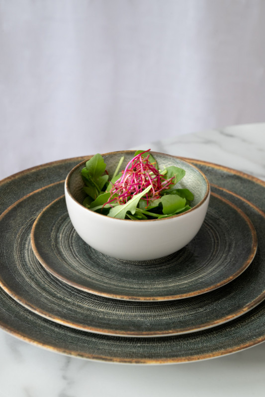 Assiette coupe rond gris anthracite porcelaine Ø 27 cm Terra Pro.mundi